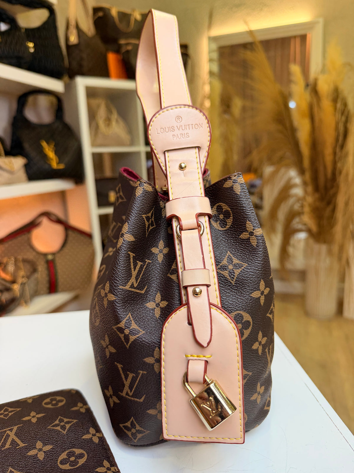 Noenoe Monogram