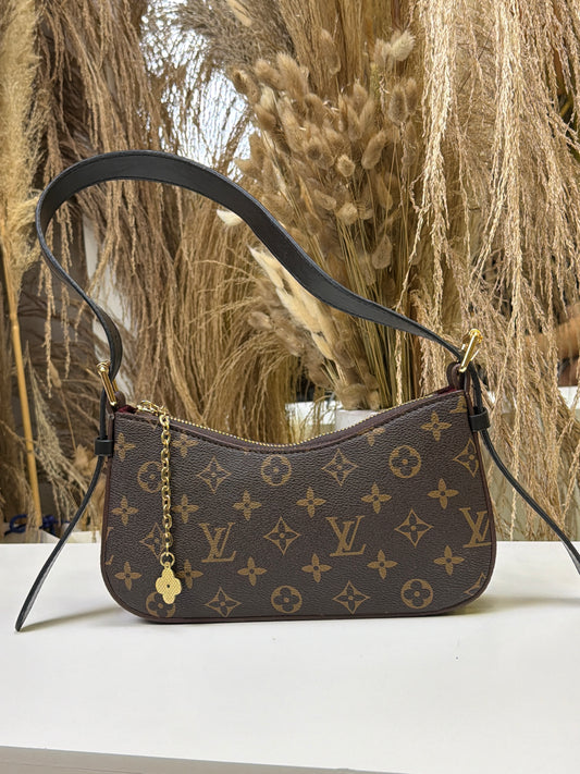 Pochette Accessoires  Monogram