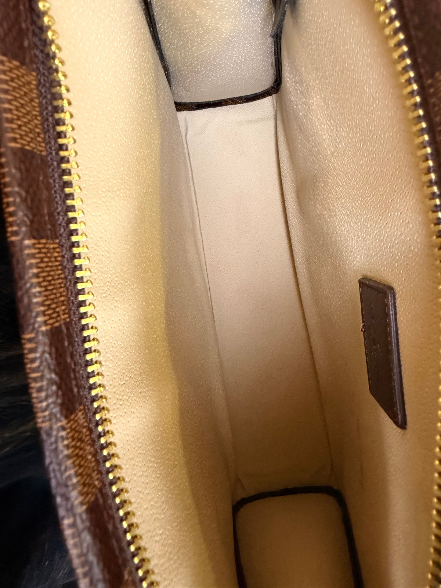 Neverfull Damier Pouch