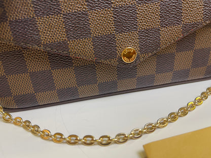 Félicie Pochette Damier